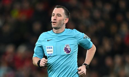 日耳曼坐拥 日耳曼坐拥